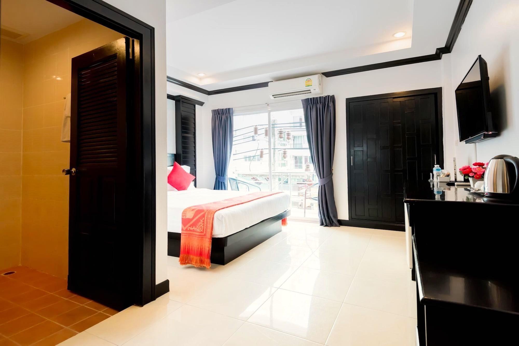 Hallo Patong Hotel Exterior foto