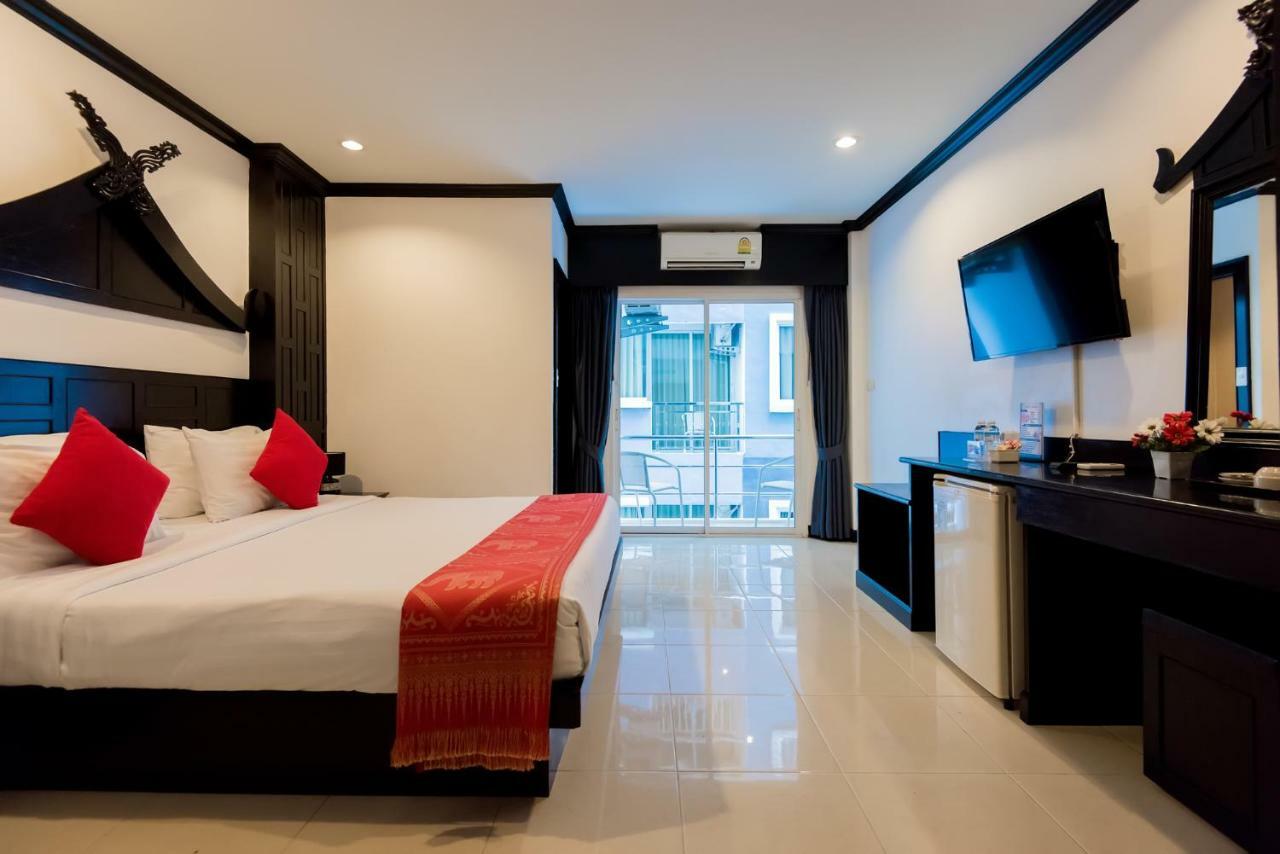 Hallo Patong Hotel Quarto foto